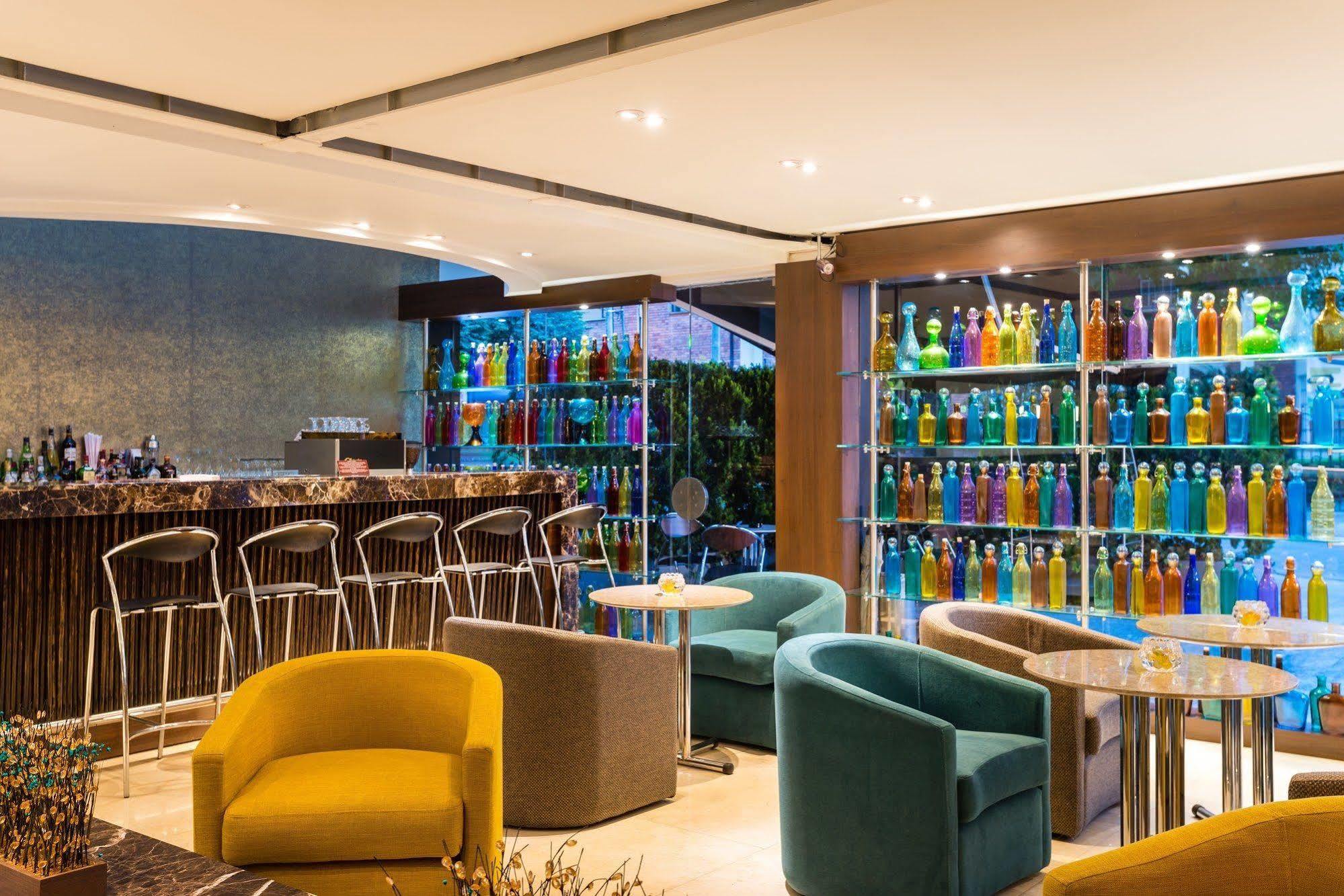 Hotel Lugano Suites Bogotá Extérieur photo